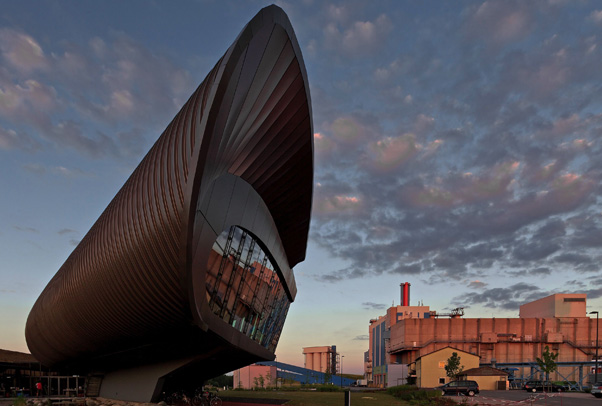 Administration Building and Visitor Center for ZMS Schwandorf Waste to Energy Plant 